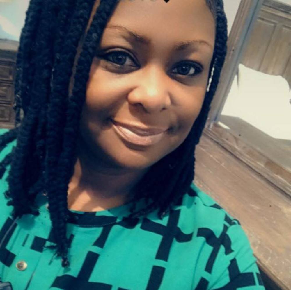 Meet your Posher, Nikkia